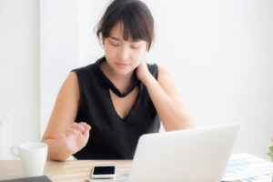 Stop the Slouch! Simple Ways to Avoid Tech Neck Daily